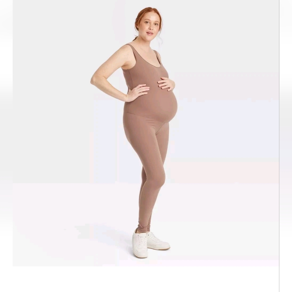 NEW INGRID + ISABEL women's maternity bodysuit